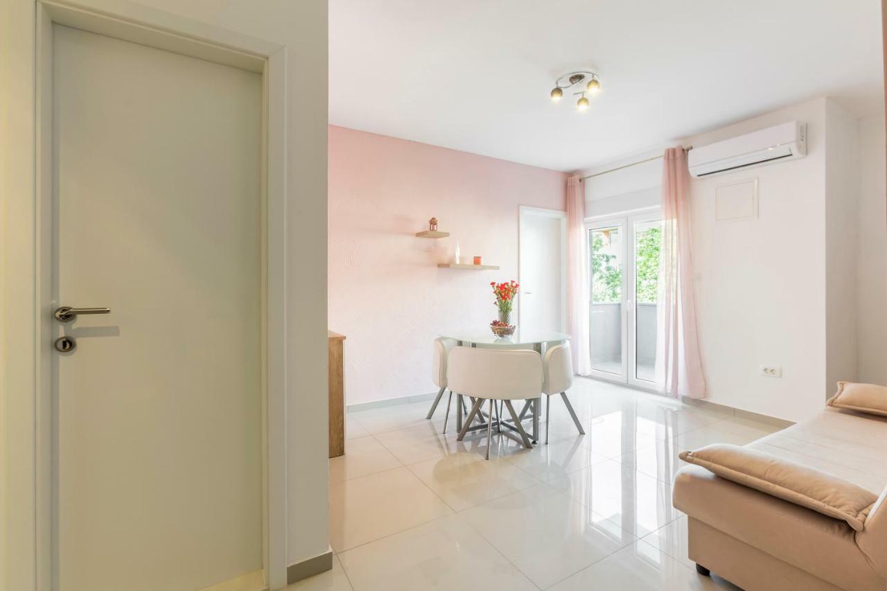 Apartments Karlo Подстрана Экстерьер фото