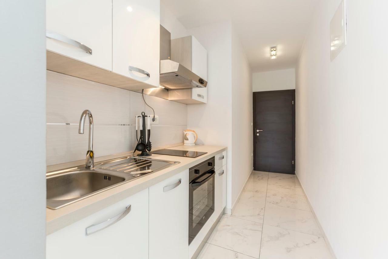Apartments Karlo Подстрана Экстерьер фото